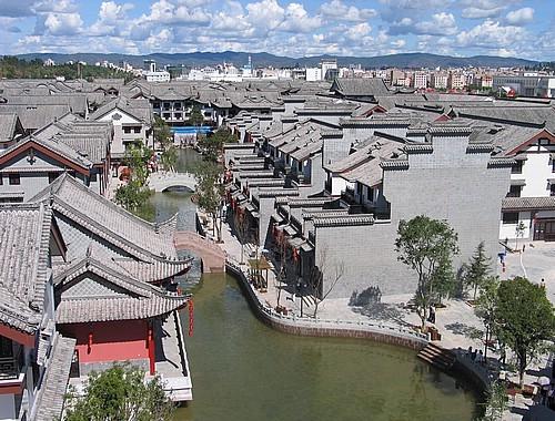 美丽皇后逃脱